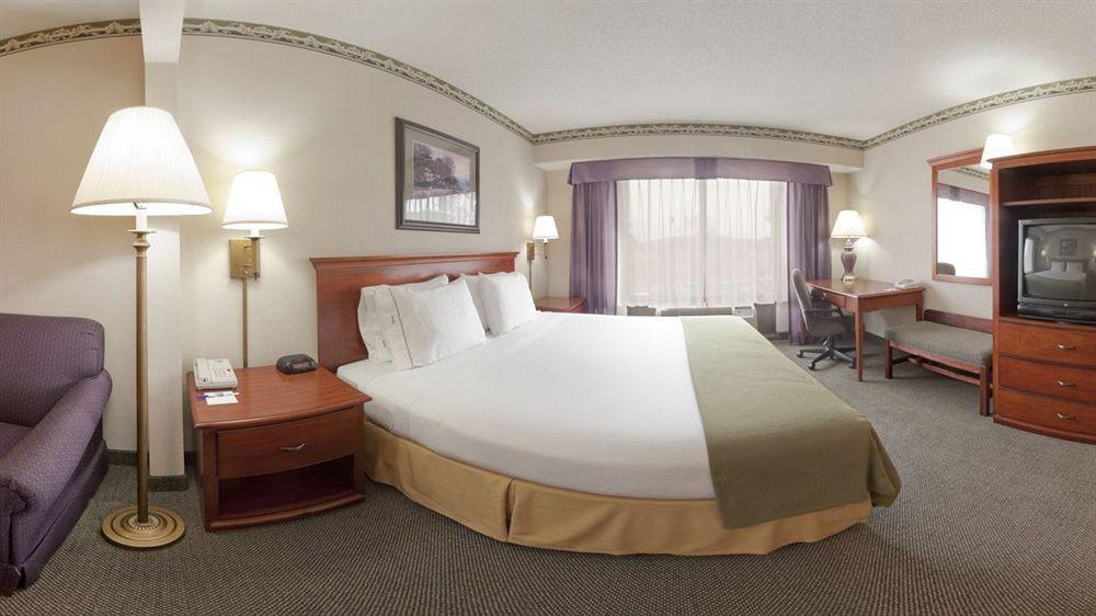 Round Hill Inn Orange Dış mekan fotoğraf